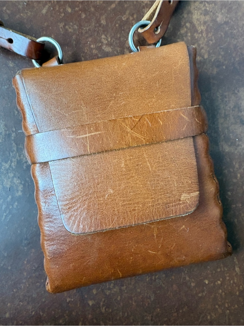 BILLYKIRK  No.123 Shoulder Pouch TAN